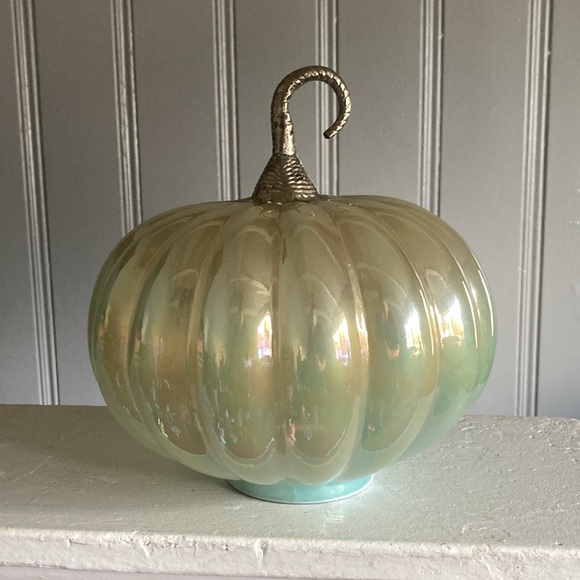11”Handmade in India- LED Light Up- OMBRE Glass Decorative Pumpkin w/ Metal Stem - Picture 12 of 17
